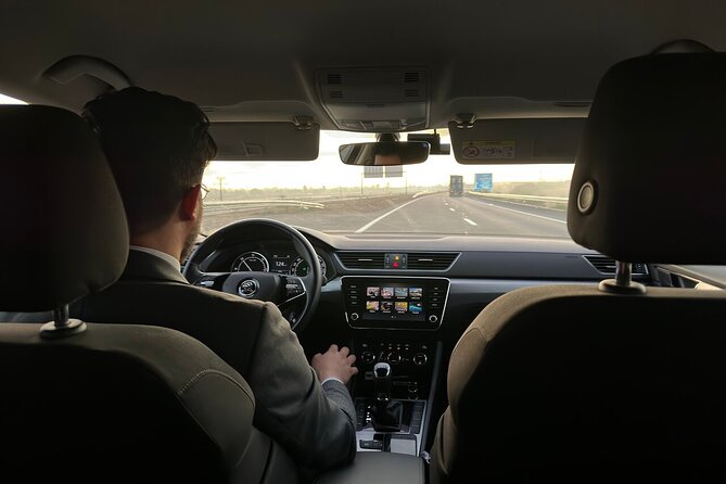 Casablanca Private Transfer from Hotel Accommodation To Airport - Arrival Smoothness: Luggage Help and a Drop-Off That Ends the Worry