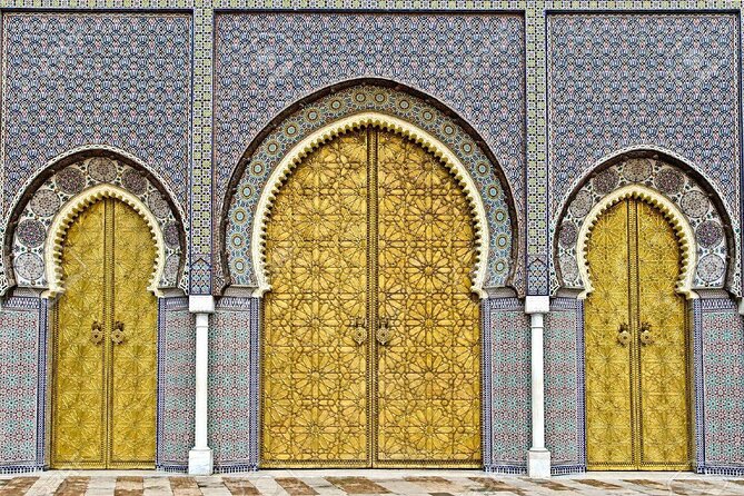 Casablanca to Fez Private Guided Day Trip with lunch - Step Into Fez Through Bab Boujloud (Blue Gate First)