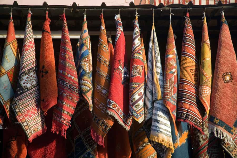 Casablanca: Traditional Souks Shopping Private Tour - Hotel pickup, A/C van, and an easy start in Casablanca