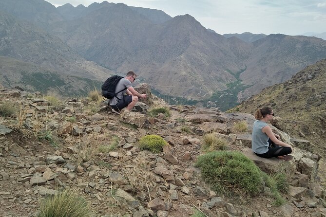 Challenge Day Hike in the Atlas Mountains - Water and clothing: the stuff they don’t include