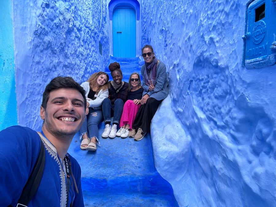 Chefchaouen: Hidden Gems Guided Tour with Mint Tea - Chefchaouen’s Blue Streets Make More Sense With a Guide