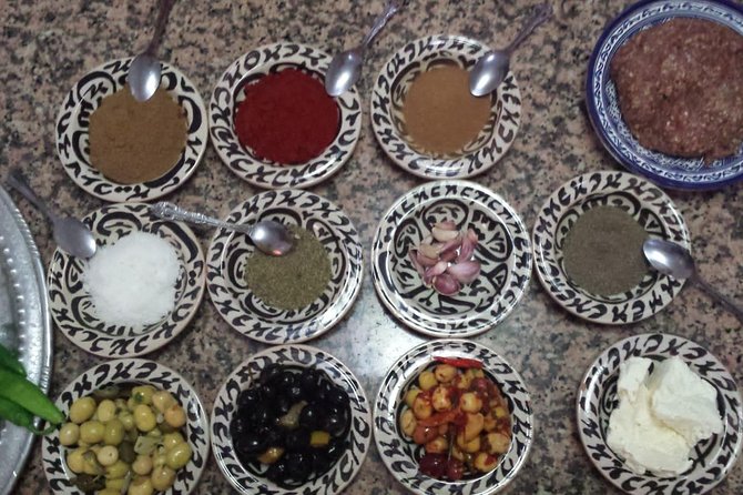 Cooking Class in Fez with familly - Souk stop with your guide: choosing ingredients is the real lesson