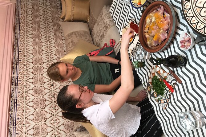 Cooking Class in Marrakech with Fatiha and Samira - Market time at 11:10: Seasonal produce, spices, and what’s actually used