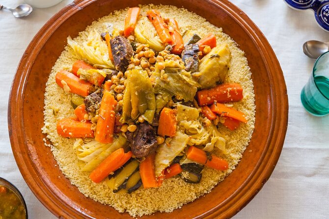 Cooking Class with Lacals in Marrakech . - Meeting at Kasbah Mosque: the start that keeps things easy