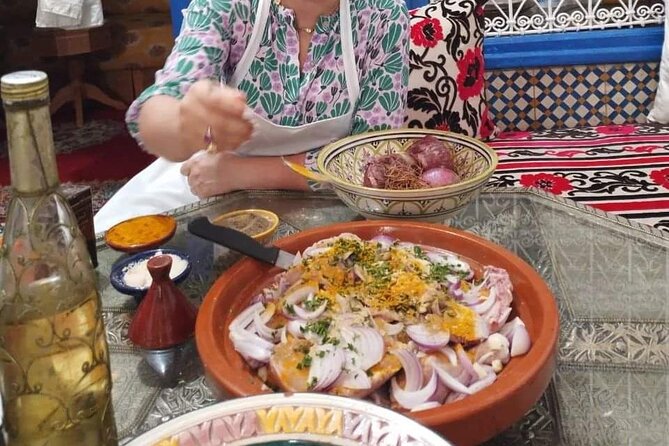 Cooking class with transfer - Souk shopping with a chef: where you learn spices and decision-making