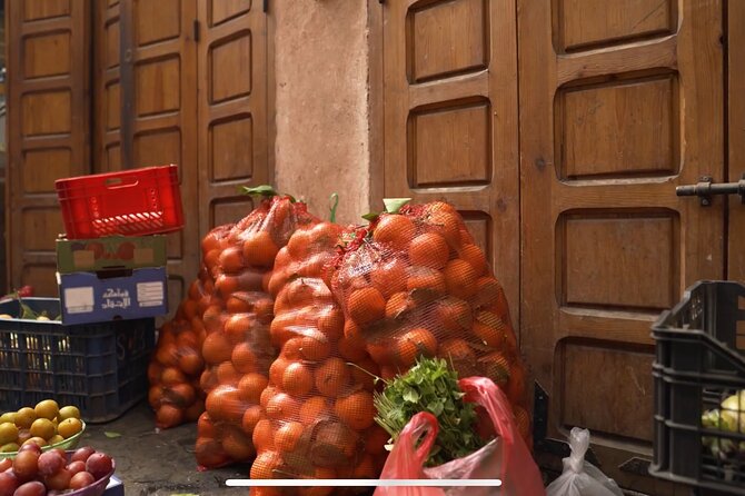 Cooking Course with Lunch & Pool Access in Day Pass - Who should book this cooking class in Marrakech