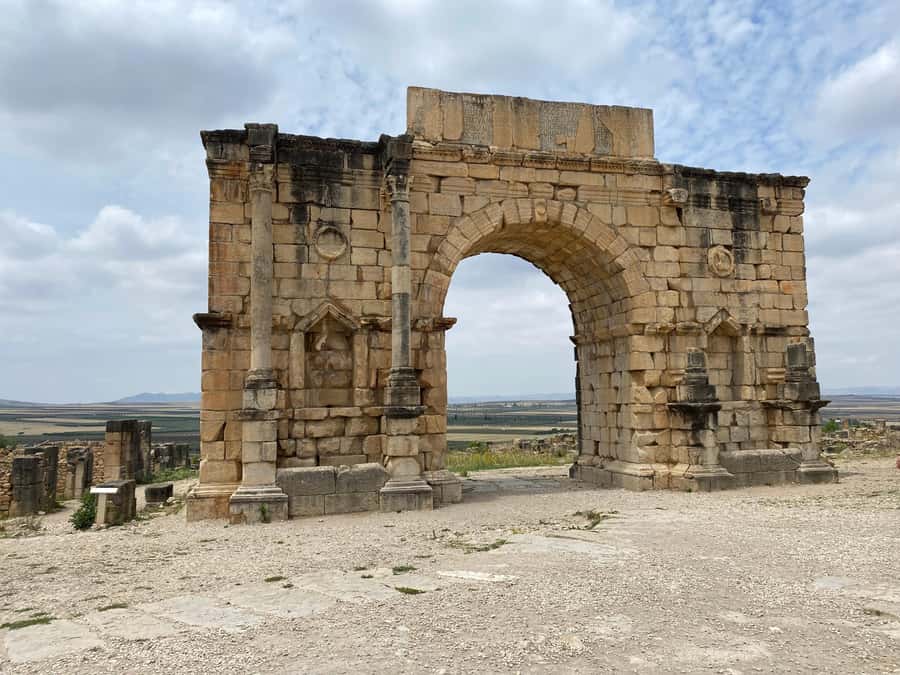 Cultural Day Trip meknes Volubilis in a Small Group OF 8 - Moulay Idriss: the holiest-city vibe and the mausoleum stop
