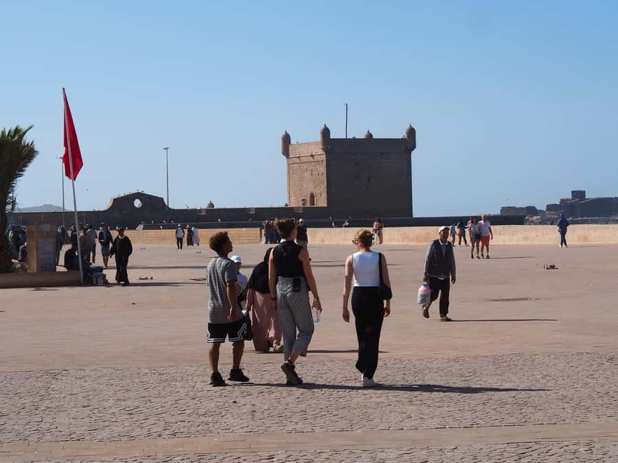 Day Excursion From Marrakech to Essaouira City - Arriving in Essaouira: Blue-and-White Walls Meet the Sea