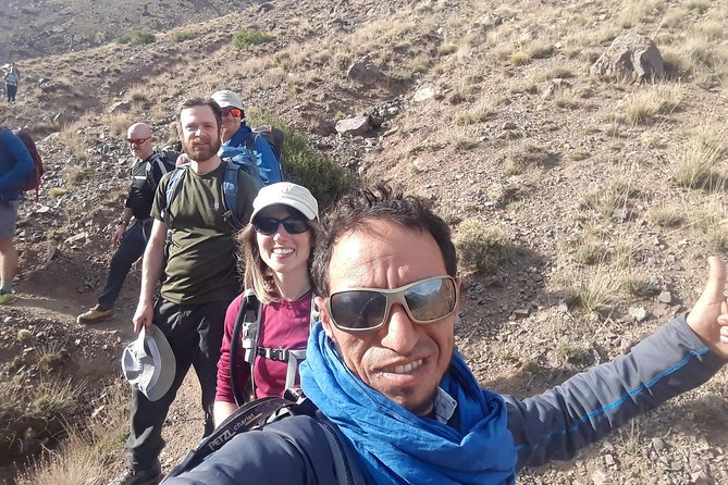 Day Trekking Atlas Mountains - The drive stops: Tahanaout, Azrou, and the gate-of-the-Atlas feeling