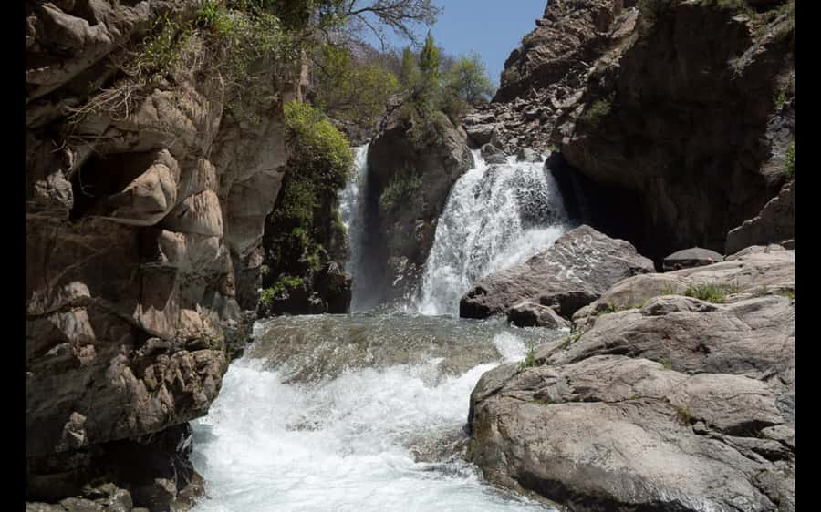Day Trip Atlas Mountains and Berber Villages with Waterfalls - Rha Gorge and the Agafay Camel Ride: Views, Then Motion