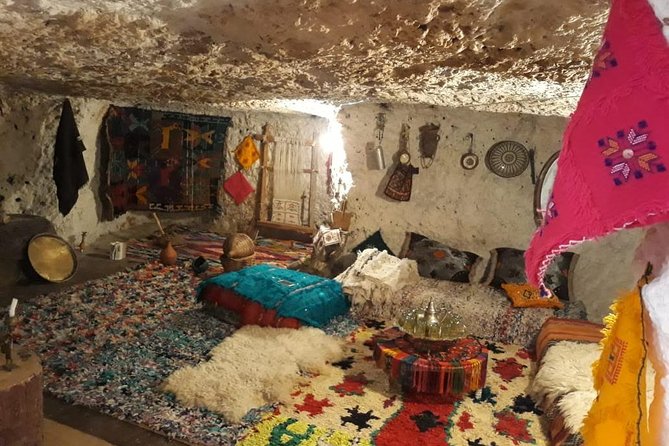 Day Trip From Fes to The Middle Atlas: Imouzzar -Ifrane -Azrou - Getting out of Fes: 9:30 Pickup and a Smooth Middle Atlas Route