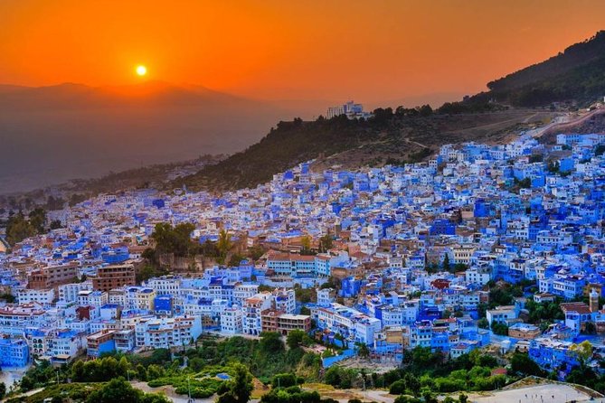 Day trip from Fez to Chefchaouen - Group Tour - Arrival in Chefchaouen: The Streets, the Light, the First 30 Minutes