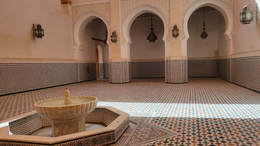 Day trip to meknes ,volubilis , moulay idris - Price and value: $26 plus the Volubilis ticket
