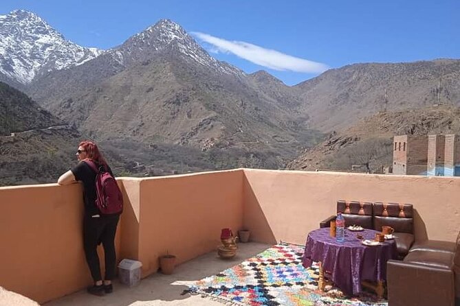 De Marrakech: Visite des montagnes de l'Atlas avec un guide - How steep is the hike, and who should join?