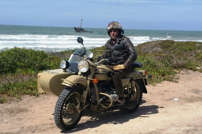 Discover Casablanca in Side Car - The monotheistic triangle: Ettedgui Synagogue, San Buenaventura, and مسجد ولد الحمرا