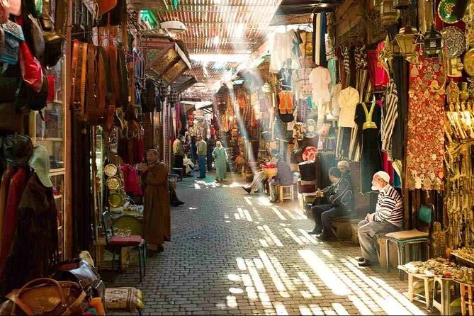 Discover Fes: Culture, handicraft & Hidden Treasures - Bou Inania Medersa: When learning looks like architecture