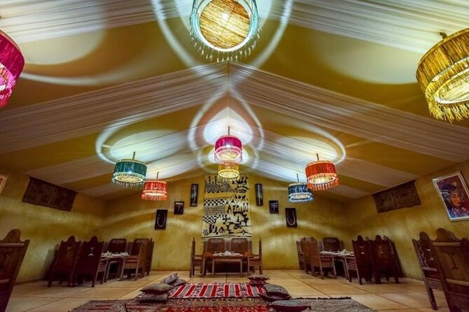Discover the luxury camp in the Agafay Desert for a 2day, 1night. - Food and comfort: what’s included (and what you might pay for)