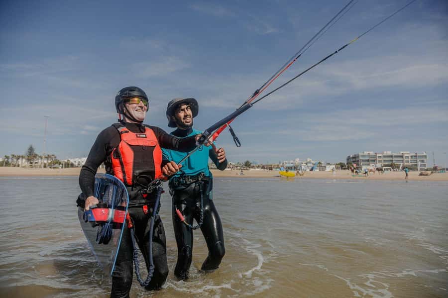 Essaouira: 2-Hour Kite-Surfing Lesson - If you’ve learned before: possible water time and body dragging