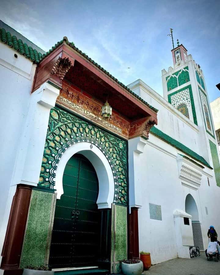 Exclusive Tangier Day Tour from Tarifa To Tanger with Tea - Grand Socco Square: A Crossroads You Can Read With a Guide