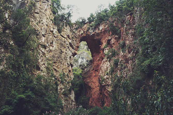 Excursion to Akchour's bridge of god (From Chefchaouen) - Getting to the trail: Chefchaouen pickup that keeps the day calm