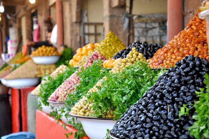 Explore Agadir Souk El Had With a Licensed Tour Guide - Logistics that make the tour easier: where to meet and how long to plan
