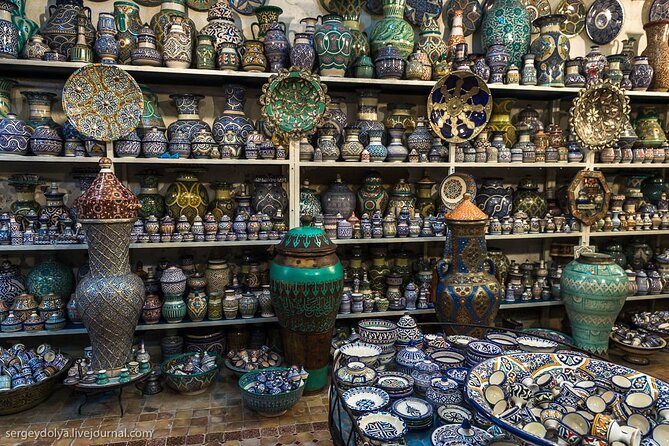 Explore the Hidden Gems and Main Sites of the Fes Medina - Chouara Tannery: colorful pits, traditional methods, and strong smells