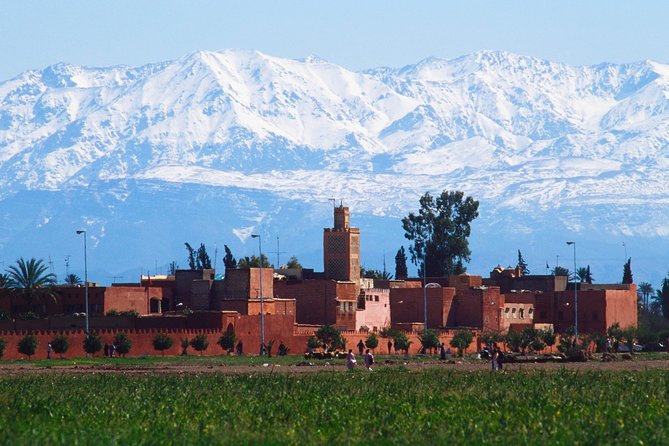 Exploring Marrakesh in half-day sightseeing tour - Saadian Tombs: small space, big story, quick visit