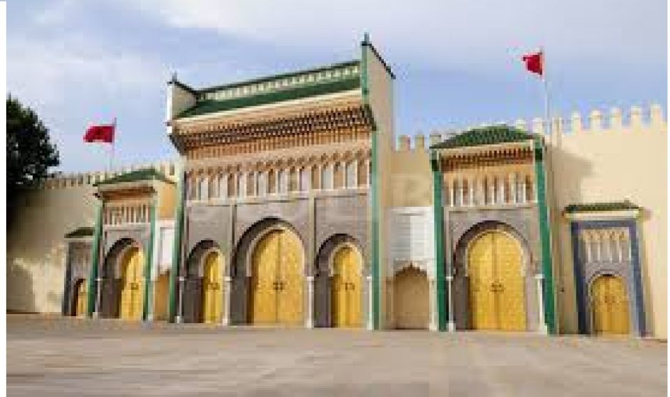 Fes Private Guided Tour With Luxury Car - Should you book this Fes private guided tour?