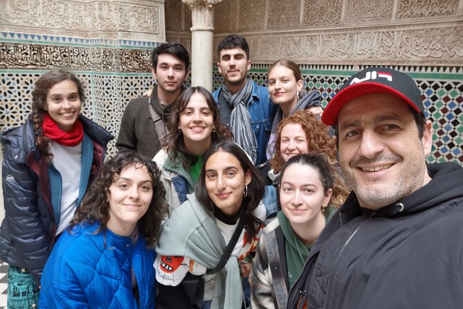 Fès : visite guidèe de groupe dans le plus grand labyrinthe - Karaouine Mosque area: why this one matters so much