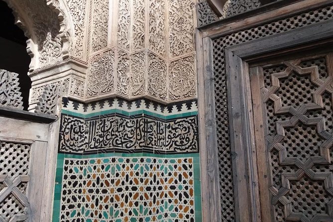 Fez: A cultural visit of Fes with a group - Zaouia of Moulay Idriss II: why a small stop still sticks