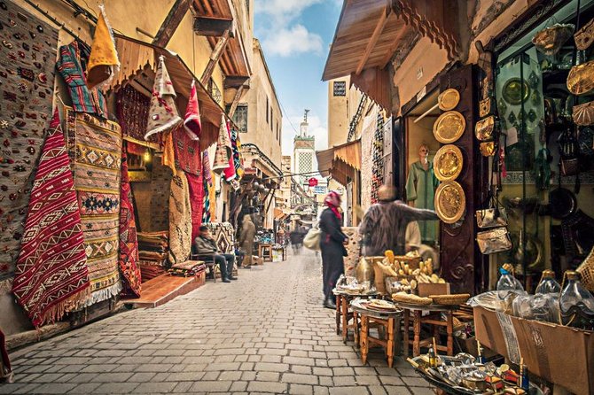 Fez Half Day Tour - Getting your bearings: Bab Boujloud and a realistic walking plan