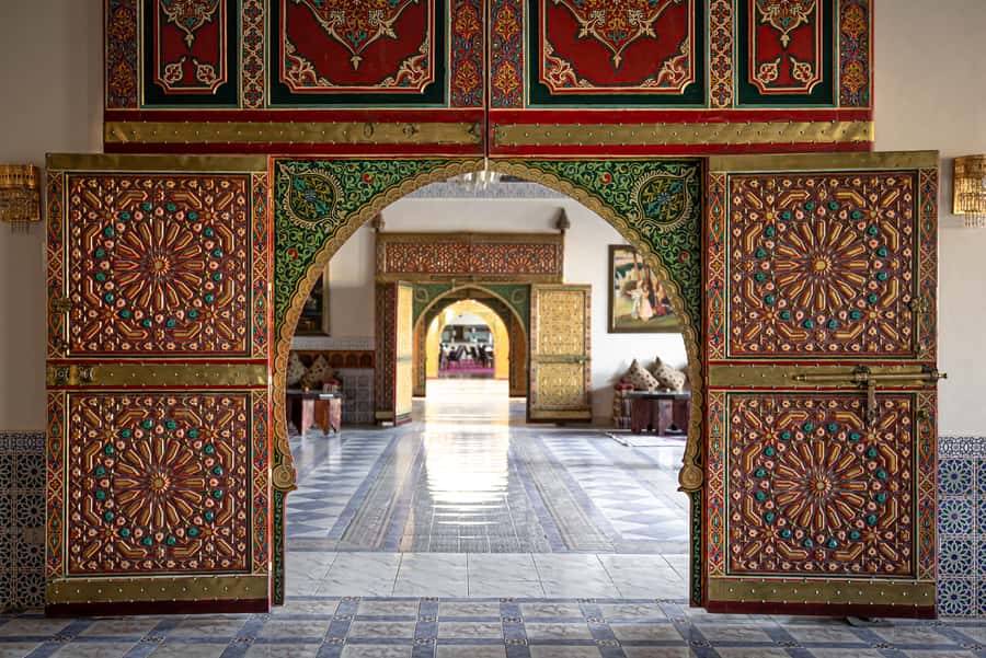 Fez Medina: Local Cultural Highlights Guided Tour - Tanneries and the University Connection: Culture With a Timeline