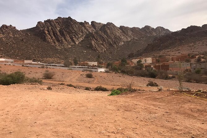 From Agadir 4×4 Jeep Sahara Desert Tour with Lunch with Simba - Tiznit medina and silver craftsmanship: one hour that’s worth it