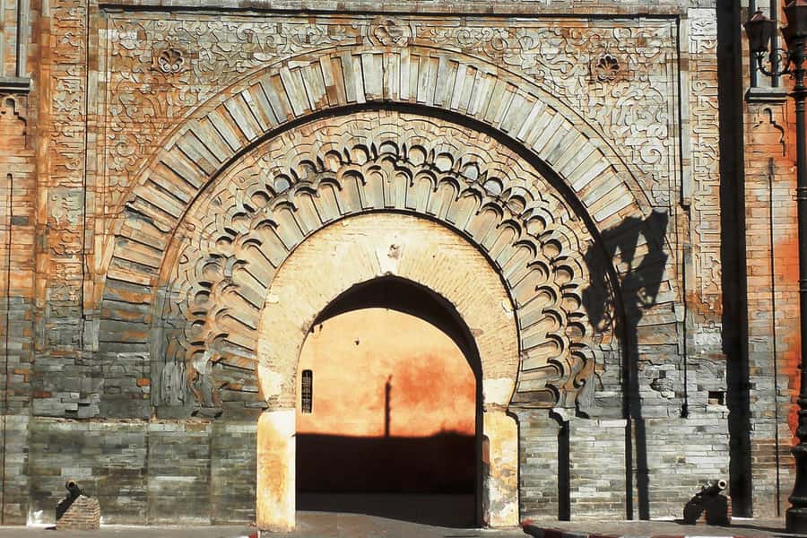 From Casablanca: Marrakech Guided Day Trip with Camel Ride - Jemaa el-Fna Square: Morocco’s Daily Stage