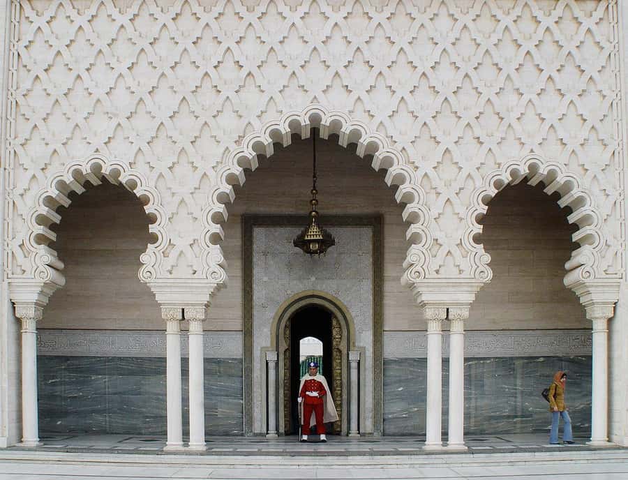From Casablanca: Rabat Guided Day Trip with Hotel Transfers - Chellah Necropolis: walking time with real atmosphere