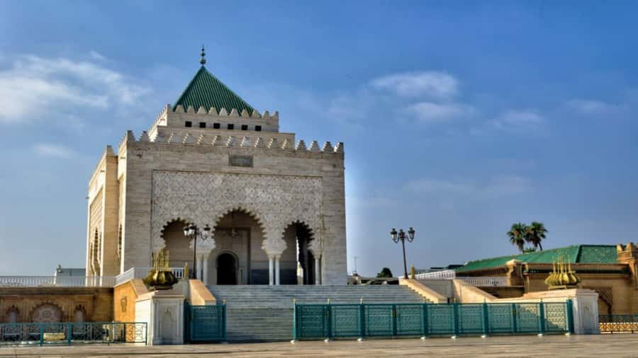 From Casablanca: Rabat Imperial City Day Trip - Rabat Medina: old roots meeting city life