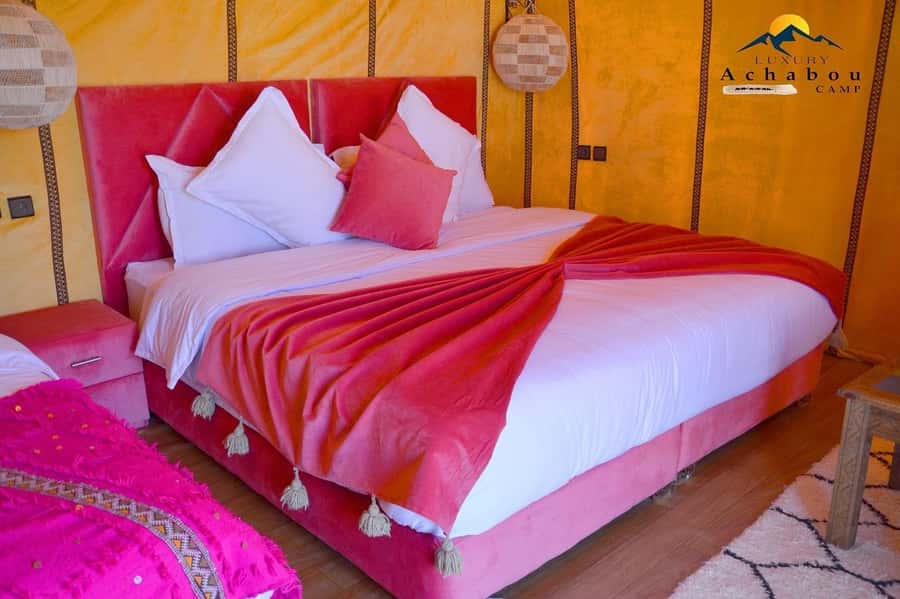 From Fez: 2-Day luxury Sahara Desert Tour with Camel Ride - Who this Fez to Merzouga luxury desert tour is best for
