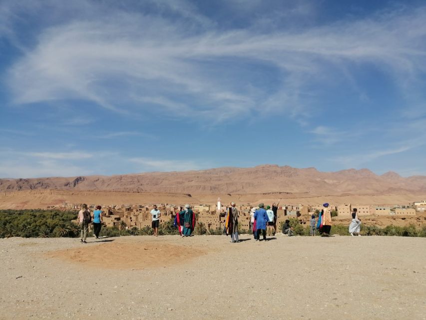 From Fez: Sahara Desert 2-Day Tour with Merzouga Camp Stay - Berber folklore around the fire pit: what to expect (and how to enjoy it)