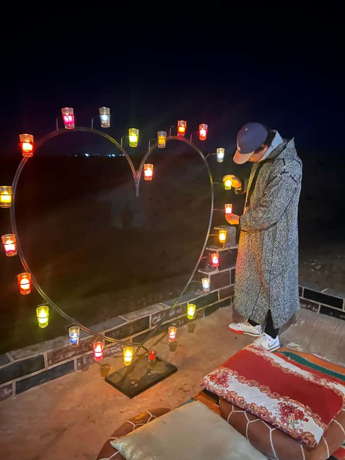 From Marrakech: Agafay Desert Buggy 1Hour & Dinner Show - Entering Agafay at sunset: what the buggy hour is really like