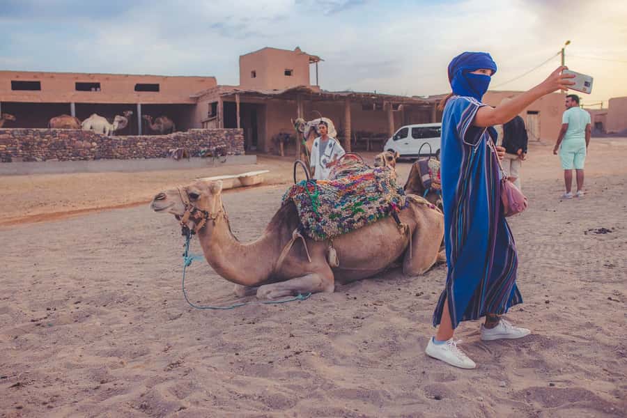 From Marrakech: Agafay Desert Camel Ride and Dinner and Show - The Hookah Question: Included? Not Really