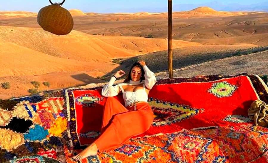 From Marrakech : Agafay Desert Sunset Dinner with Camel Ride - Getting From Marrakech To Agafay: The Minibus Ride With Mountain Views