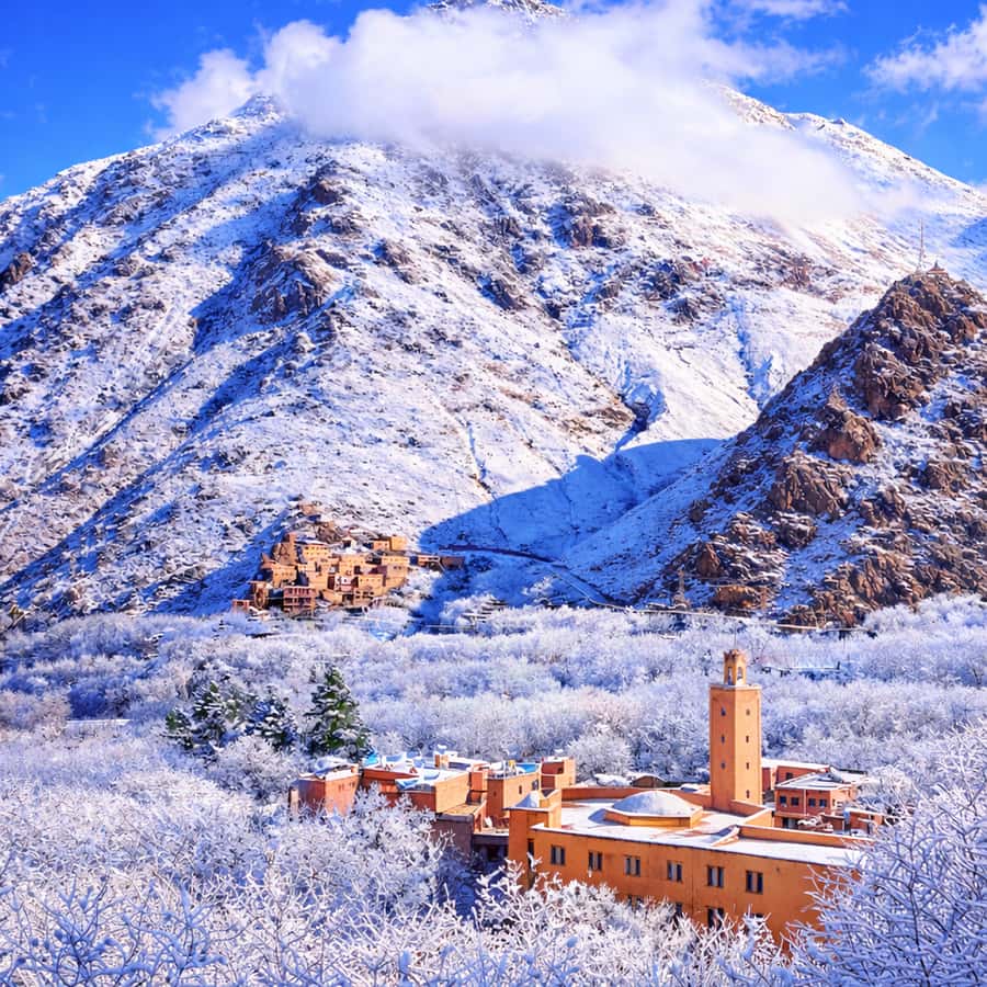 From Marrakech: Atlas Mountains & Berber Lunch - Leaving Marrakech: Koutoubia meet-up and the minibus ride into the Atlas