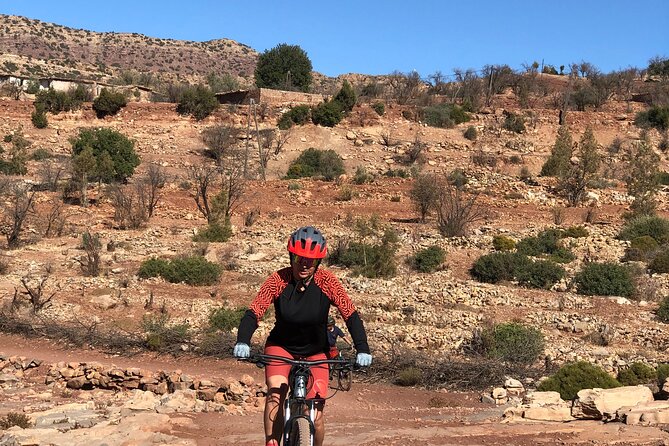 From Marrakech: Biking Day trip Atlas Mountain & Berber villages - Lunch in the Mountains: Why a Rooftop Meal Feels Like Part of the Trip