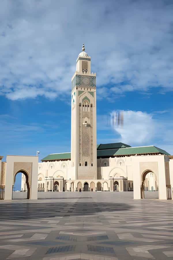 From Marrakech: Casablanca Day Trip Experience" - Hassan II Mosque First: Ocean Views and Big-Scale Architecture