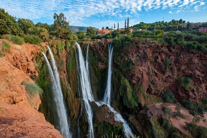 From Marrakech: Day Trip to Ouzoud Waterfalls Guided & Boat Ride - The meal stop near the falls: simple food with an easy setting