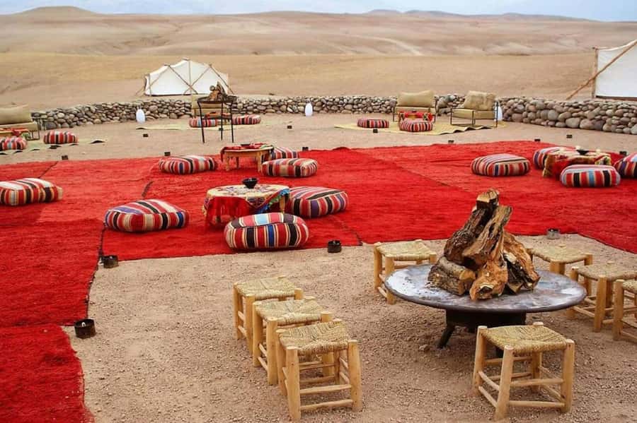 From Marrakech: Dinner show in Agafay Desert & Sunset Quad - Quad biking in Agafay: adrenaline with good timing