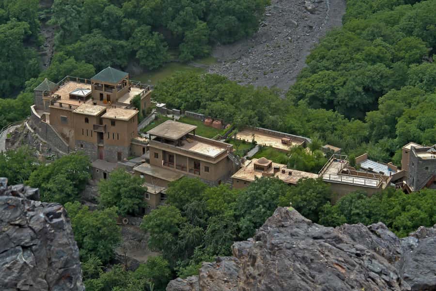 From Marrakech: Full-Day Atlas Mountain Berber Tour - Kasbah Tamadot and the stop-by-the-way vibe