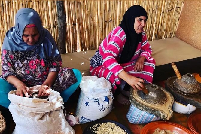 From Marrakech: Ourika Valley, Atlas, Waterfalls & Guide - Lunch time: plan for food that isn’t included