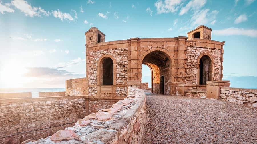 From Marrakech: Private Full-Day Essaouira Tour - Portuguese-Style Essaouira: Walls, Streets, and an Artist-Friendly Feel