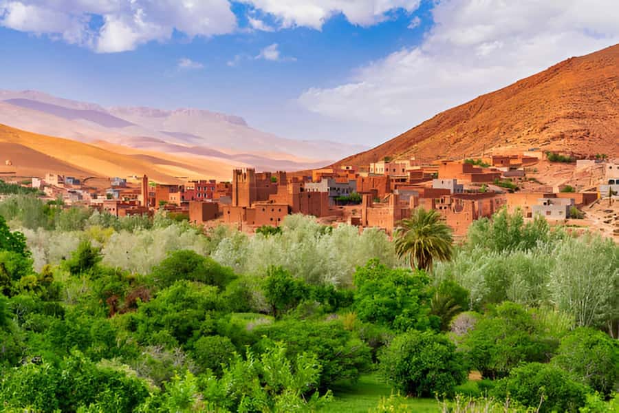From Marrakesh: Private 4-Day Sahara Desert Discovery Tour - Comfort and food: what is included, what you should budget